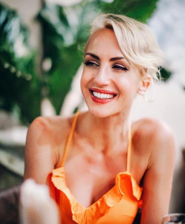 Leila Aleksandra "Čas si najdemo vedno, če želimo. Ne verjamem v prenatrpane urnike, vedno lahko vidiš tiste ljudi, ki si jih želiš, pa greš tja, kamor si namenjen. Samo potruditi se je treba in vse se da!" je prepričana. | Foto: @selfmade.cph