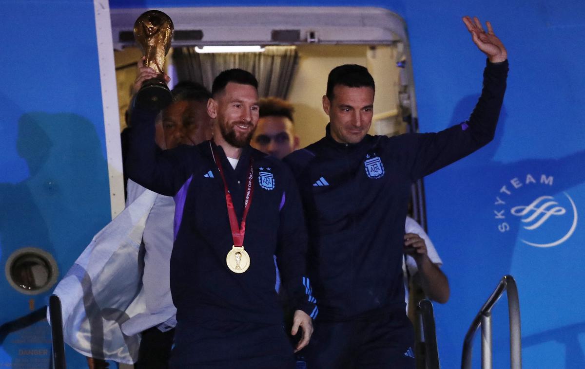 Argentina sprejem Katar 2022 Lionel Messi Lionel Scaloni | Predsednik argentinske nogometne zveze Claudio Tapia si želi, da Lionel Scaloni ostane selektor gavčev. | Foto Reuters