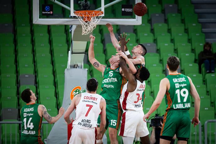 EuroCup: Cedevita Olimpija - Bourg | Cedevita Olimpija je letošnjo sezono v evropskem pokalu končala s 15. porazom. | Foto Vid Ponikvar