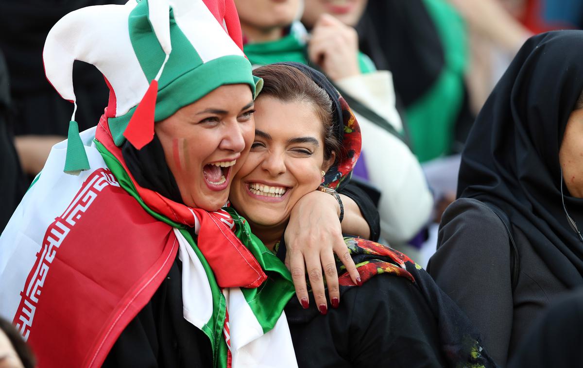 Iranke na štadionu | Veliko veselje Irank, ki so si lahko prvič po skoraj 40 letih v živo ogledale nogometno tekmo. | Foto Getty Images