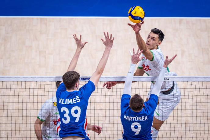 Bolgarija : Češka | Bolgari so v prvem polfinalu upravičili vlogo favoritov in Čehe premagali s 3:1. | Foto Volleyball World