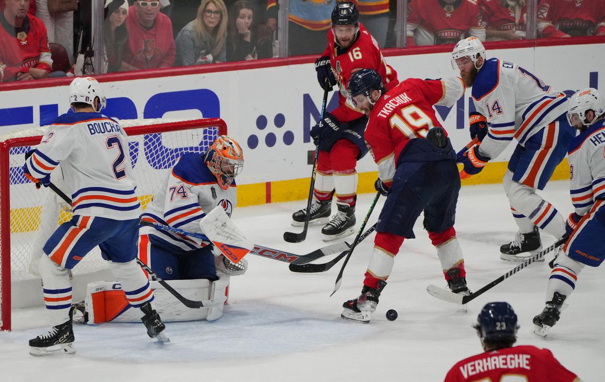 Edmonton Oilers - Florida Panthers | Tudi tokrat se bosta v velikem finalu lige NHL pomerila branilec naslova Florida Panthers in Edmonton Oilers. | Foto Reuters