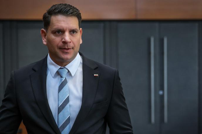 Zoran Stevanović | Svoj jutranji "ulov" je Zoran Stevanović pokazal sledilcem na družbenem omrežju Instagram. | Foto STA