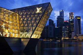 Louis Vuitton najdragocenejša blagovna znamka