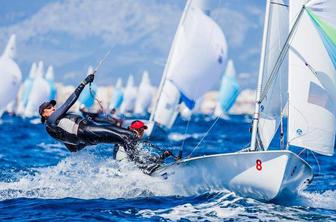 Mrakova in Macarolova v nedeljo na regati za medalje