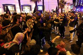 protesti, Gaza, podpora, aktivisti, policija, Palestina