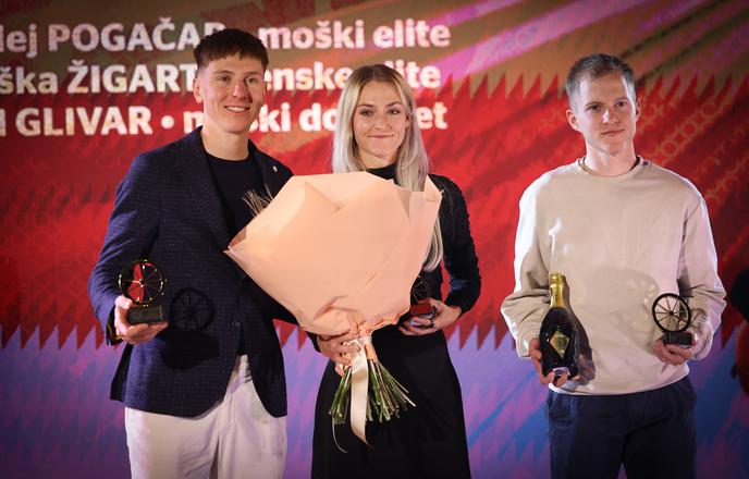 Tadeju Pogačarju v Ljubljani prva v seriji nagrad po sanjski sezoni #foto