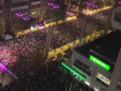 Martinovanje v Mariboru pritegnilo nepregledno množico