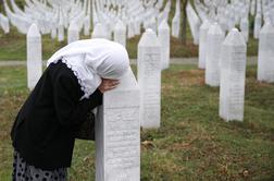 Ob 28. obletnici genocida v Srebrenici pokop 30 žrtev
