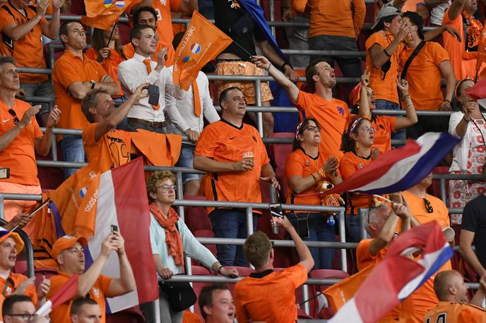 Nizozemska Ukrajina | Na koncu so se le veselili nizozemski navijači. | Foto Reuters