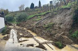 To so posledice današnjega neurja #foto