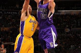 Bryant popeljal "jezernike" do zmage