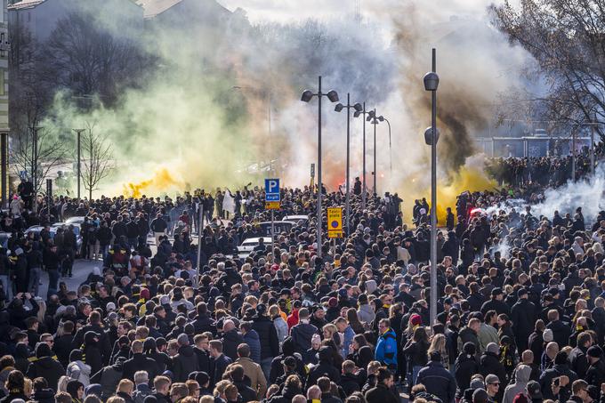 Veliko veselje na ulicah Stockholma ob proslavi naslova državnega prvaka | Foto: Getty Images