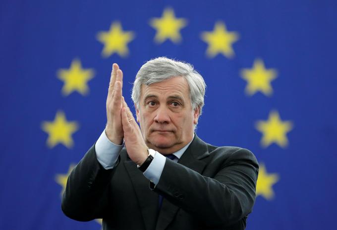 Nekdanji predsednik Evropskega parlamenta Antonio Tajani je lani na slovesnosti ob dnevu spomina na žrtve fojb dvignil precej prahu z vzkliki o italijanski Istri in italijanski Dalmaciji, ki se jih je dalo razlagati kot ozemeljske zahteve do Slovenije in Hrvaške. | Foto: Reuters