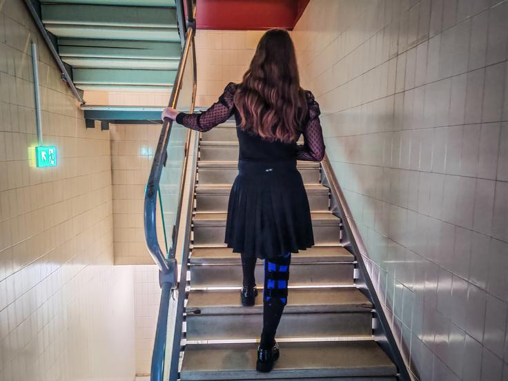 Med hojo sem se morala občasno prijeti za ograjo. Še posebej, ko sem šla po stopnicah. | Foto: Siol.net