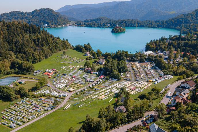 Veteransko SP, Bled 2026, veslanje | Na tekmovanje je pripravljenih skoraj 3.000 čolnov. | Foto Bled Rowing/Nejc Vurnik