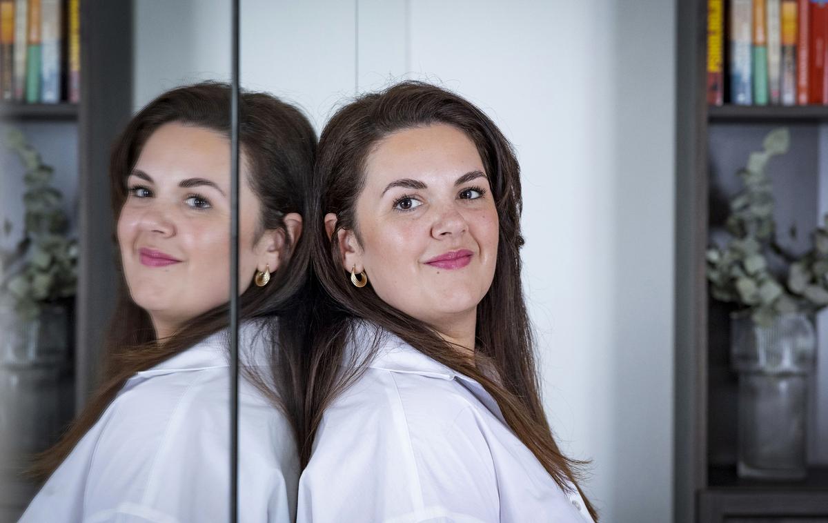 Tanja Petrova | "Primerjanje nas skoraj vedno postavi v občutek manjvrednosti," opozarja psihoterapevtka Tanja Petrova. | Foto Ana Kovač