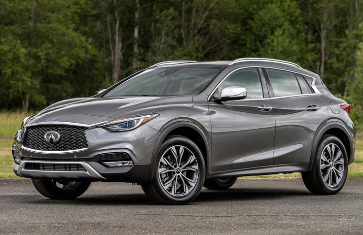 Infiniti je prestižna znamka Nissana, model QX30 pa je trendovski crossover tudi po meri evropskega kupca. Osnovno različico poganja štirivaljni motor z dobrimi 200 "konji", ki ga je Infinitiju zagotovil koncern Daimler. | Foto: 