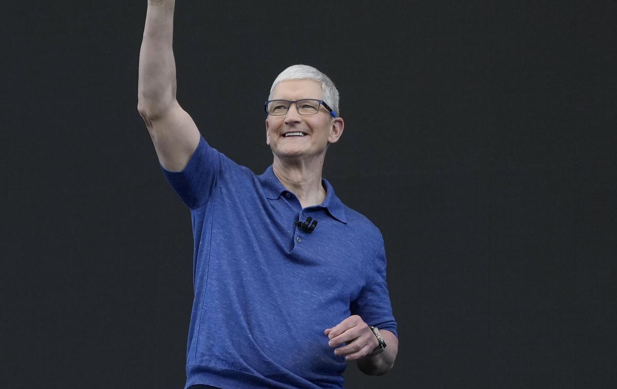 Tim Cook ne bo več vodil Appla - siol.net