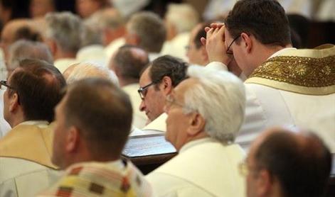 Končuje se velikonočni čas, kristjani praznujejo binkošti