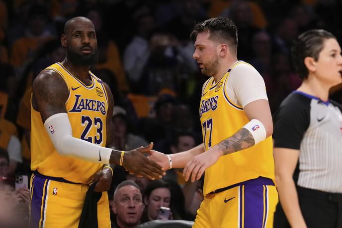 LeBron James še ni rekel zadnje, Dorian-Finney Smith na tržnico