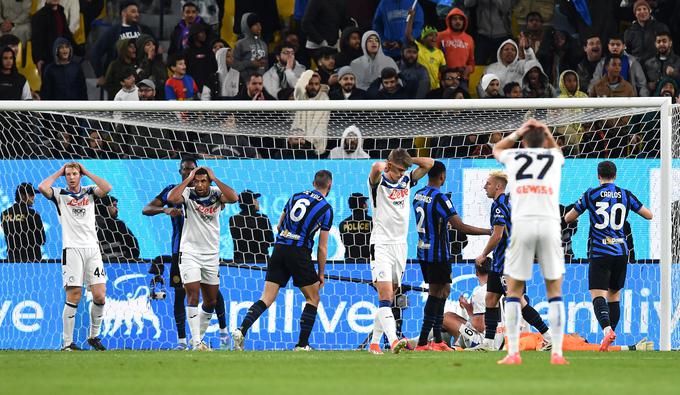 Milanski Inter je v polfinalu italijanskega superpokala v četrtek premagal Atalanto z 2:0. | Foto: Reuters