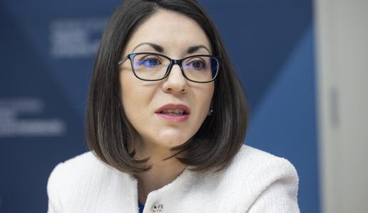 NPU ovadil Emilijo Stojmenovo Duh zaradi prenosnikov