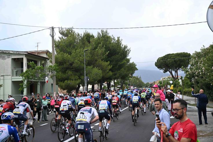 Peto etapo so vozili na jugu Italije. | Foto: Guliverimage
