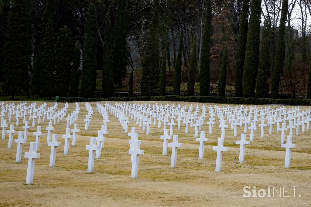 Ameriško vojaško pokopališče