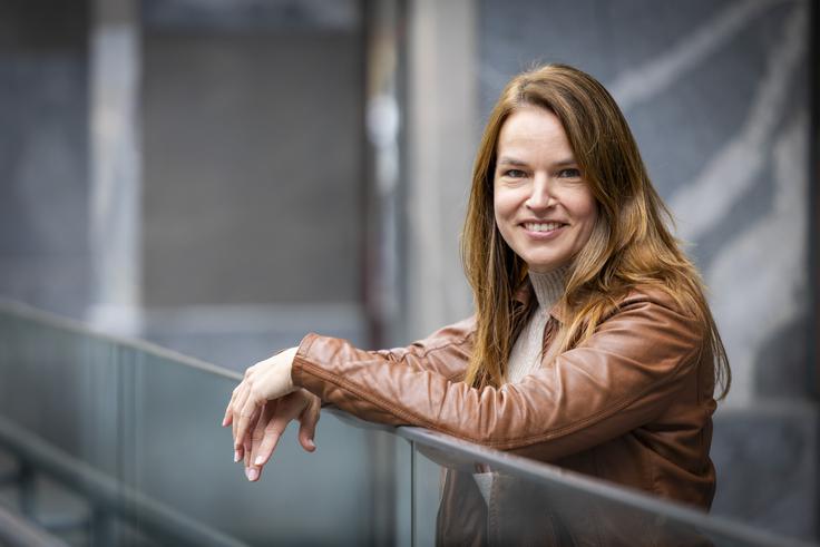 "Ločitev ni konec družine, je le drugačna oblika ljubezni in skrbi za otroke," razmišlja Nina, ki verjame v moč sočutja in razumevanja. | Foto: Bojan Puhek