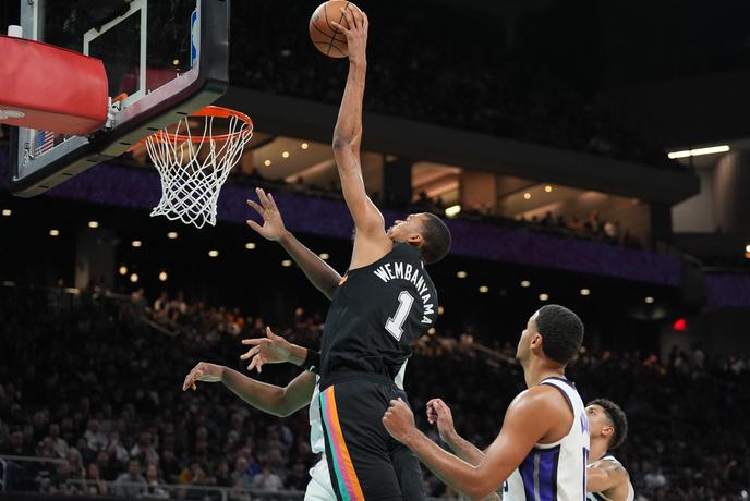 Spursi nasuli 139 točk, Heat 136. Se sploh še igra obramba?!