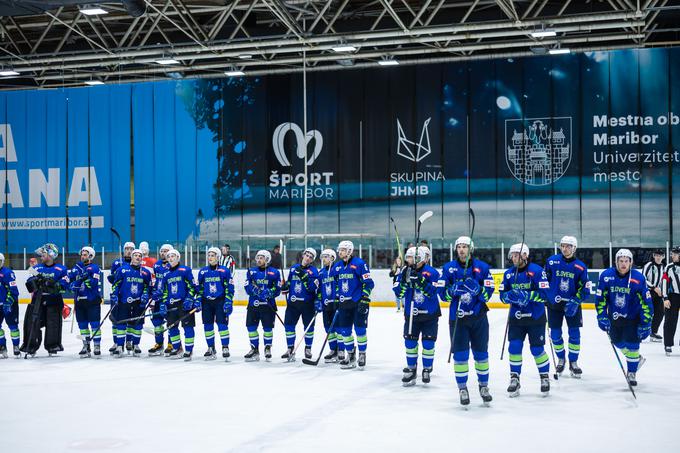 Slovenska reprezentanca bo nastopila močno pomlajena. | Foto: Jure Banfi