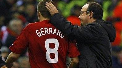 Benitezu v Liverpoolu (še) zaupajo