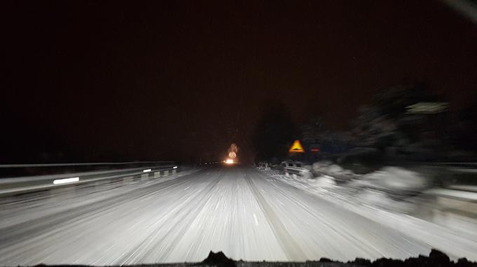 sneg cesta | Foto: Gregor Pavšič