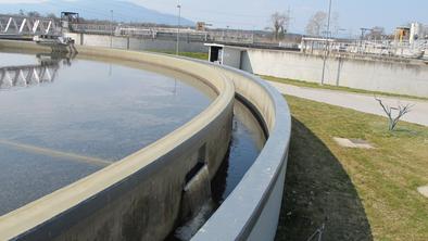 Resnično sliko razsežnosti epidemije iščejo na nepričakovanem kraju