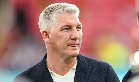 Schweinsteiger na Majorki uživa s skrivnostno svetlolasko