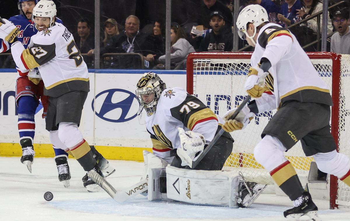 Vegas Golden Kinights | Hokejisti moštva Vegas Golden Knights so nazadnje v podaljšku strli NY Rangerse, zdaj pa jih čaka še spopad z NY Islandersi. | Foto Reuters