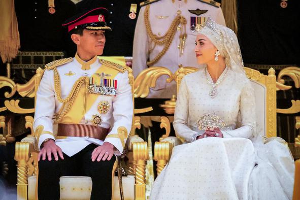 Brunejski princ se je poročil z lepotico hrvaških korenin #video