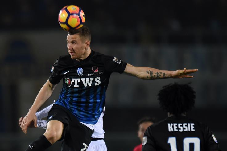Jasmin Kurtić je z Atalanto v  petel zvečer prekrižal načrte vodilnemu Juventusu (2:2). Slovenski reprezentant je odigral 66 minut, nato pa ga je zamenjal Franck Yannick Kessie. | Foto: Getty Images