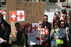 Slovenski posojilojemalci v frankih s tožbami nad banke