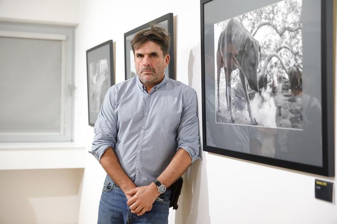 Arne Hodalič, fotograf | "Decembra bo po dvajsetih letih izšla poslednja številka revije in zaprla se bodo vrata uredništva, kjer smo že od prvega dne, ko je leta 2006 izšla krstna številka te revije," je v zapisu pojasnil Hodalič. | Foto Mediaspeed