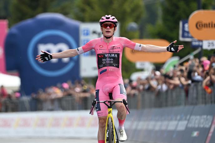 Giro Jonas Vingegaard | Jonas Vingagaard je dobil še peto etapo na letošnjem Giru, ki ga je tako suvereno osvojil. | Foto Reuters
