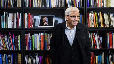 Odprli center poezije z obsežno Šalamunovo zbirko knjig