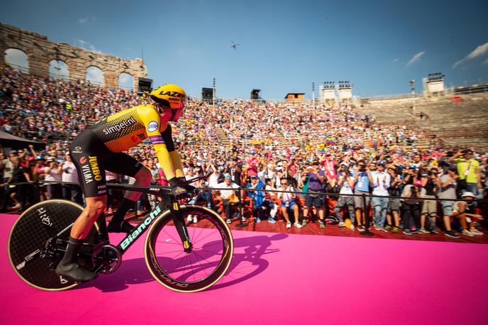 Primož Roglič Giro Verona | Giro načrtujejo s prisotnostjo gledalcev ob cestah. | Foto Anže Malovrh/STA