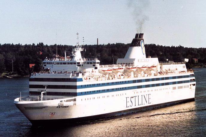 trajekt Estonia | Trajekt Estonia so leta 1979 izdelali v Nemčiji. Dolg je bil 155 metrov, sprejel pa je lahko do dva tisoč potnikov in 460 avtomobilov. | Foto Reuters