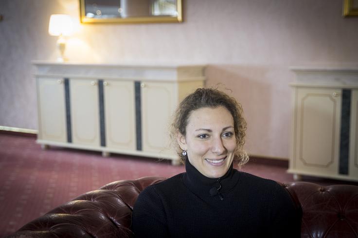 "Jokica sem. Marsikaj sem doživljala zelo čustveno, vem pa, kje je meja, in te se pri kazanju čustev v javnosti držim." | Foto: Ana Kovač
