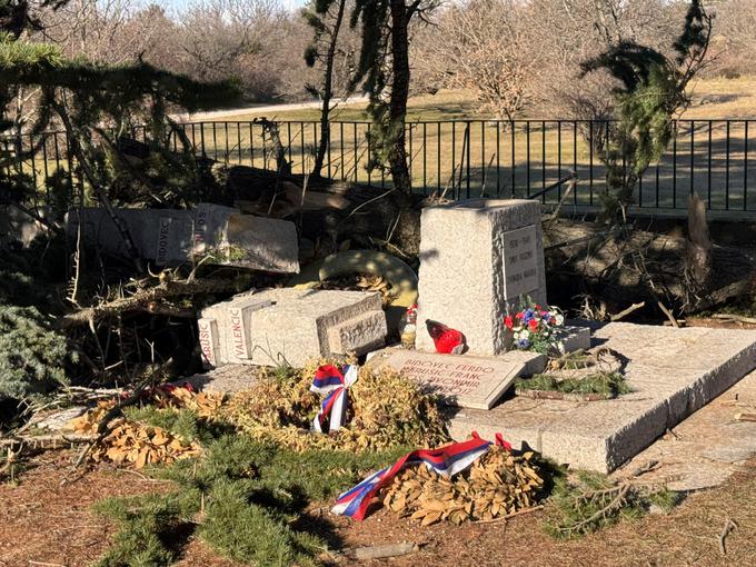  "Žalostna zgodba izgnancev je bila podcenjena in včasih celo prezrta," je dejal Mattarella. | Foto: STA