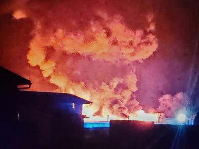 Požar v Preserjah pri Radomljah zajel več kot 2000 kvadratnih metrov industrijskih prostorov