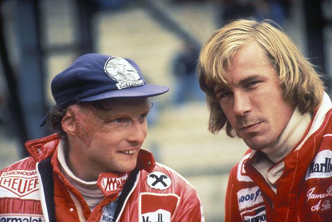 Lauda in James Hunt - na stezi velika tekmeca, zunaj dirkališč prijatelja, ki sta se spoštovala. | Foto: Gulliver/Getty Images