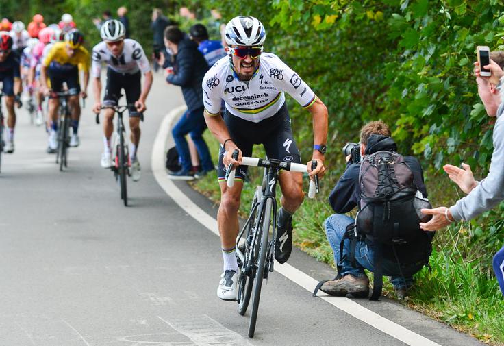 Julian Alaphilippe je na tovrstnih klasikah vselej favorit. | Foto: A.S.O./Gautier Demouveaux